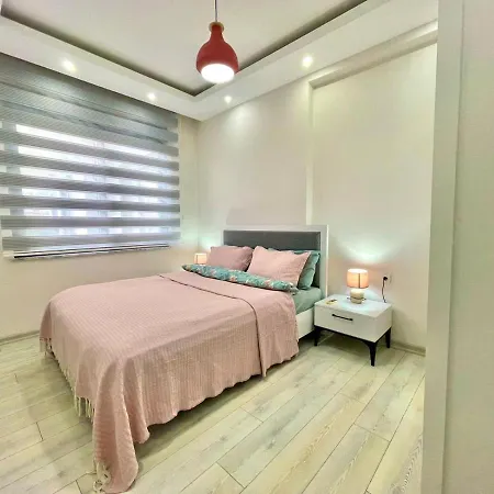 Новая Двухкомнатная Квартира В Центре Аланьи Alanya